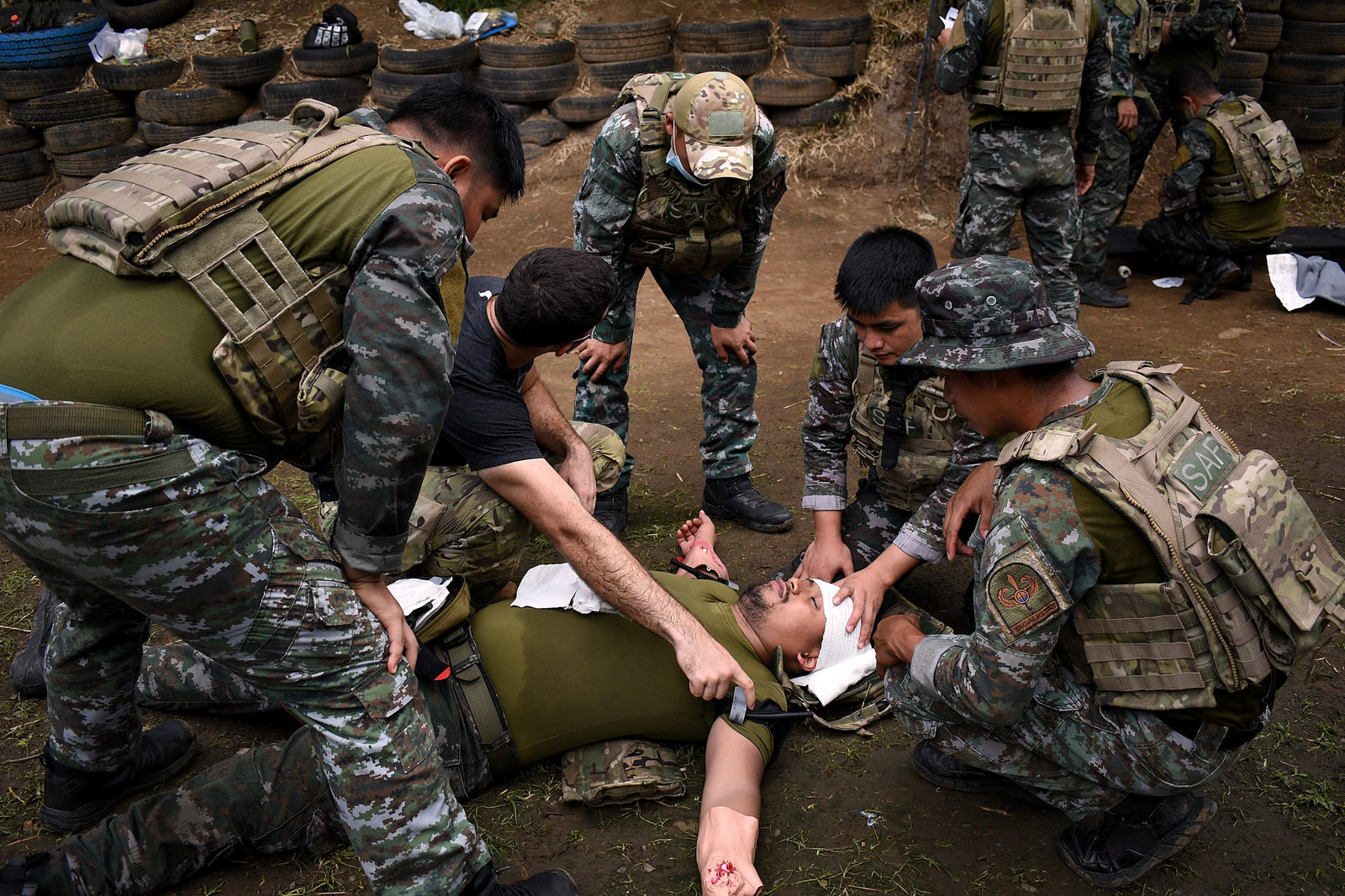 Combat medic training in the Philippines